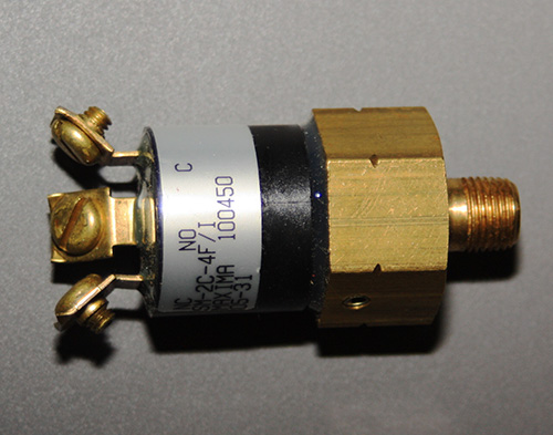 Oil Pressure Switch, 3 Terminal Normally Open/Normally Closed